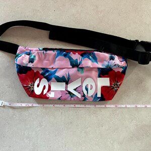 Levi's Fanny Pack Floral Pink Multi Crossbody Sling Waist Bag Canvas NWOT